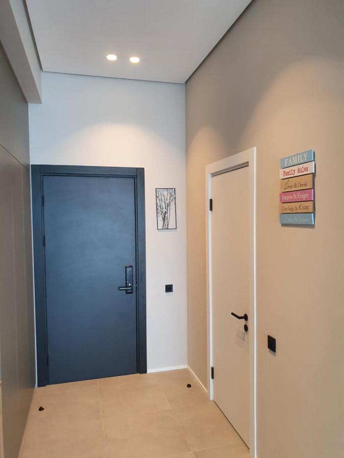 Sea Breeze Appartement Bakoe Buitenkant foto